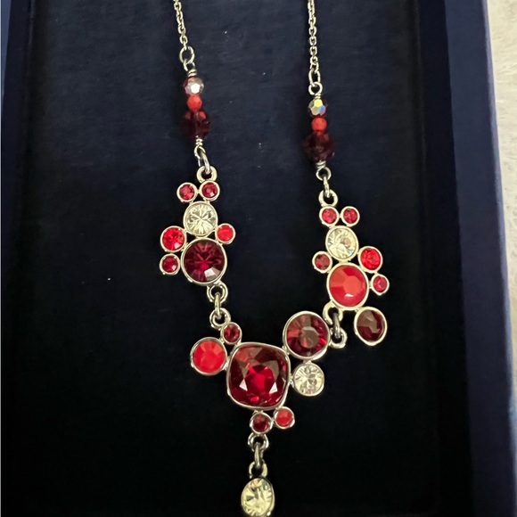LIKE NEW Swarovski Necklace - Picture 2 of 2